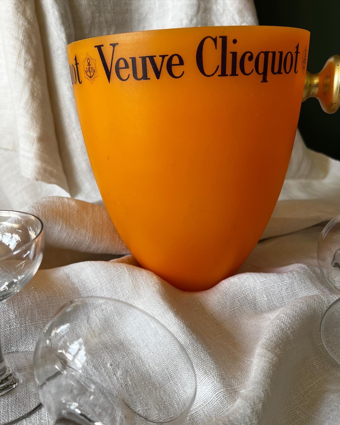 Vintage Champagne Ice Bucket, Veuve Clicquot, Christmas Wine & Thanksgiving Prosecco, Vintage Wedding Reception, Valentines, Birthday Cheers