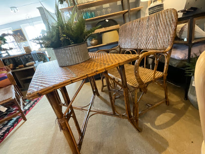 Authentic 1920s rattan table and bench